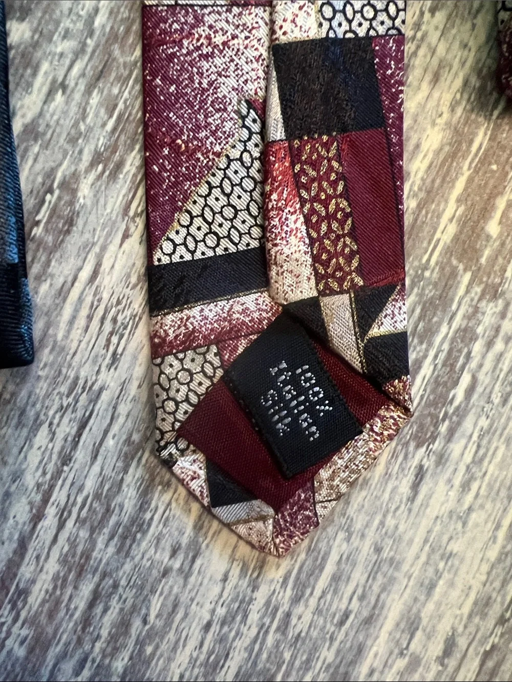 Set of 4 Men's Floral Black & Multicolor Silk & Blends Ties. New in pkg